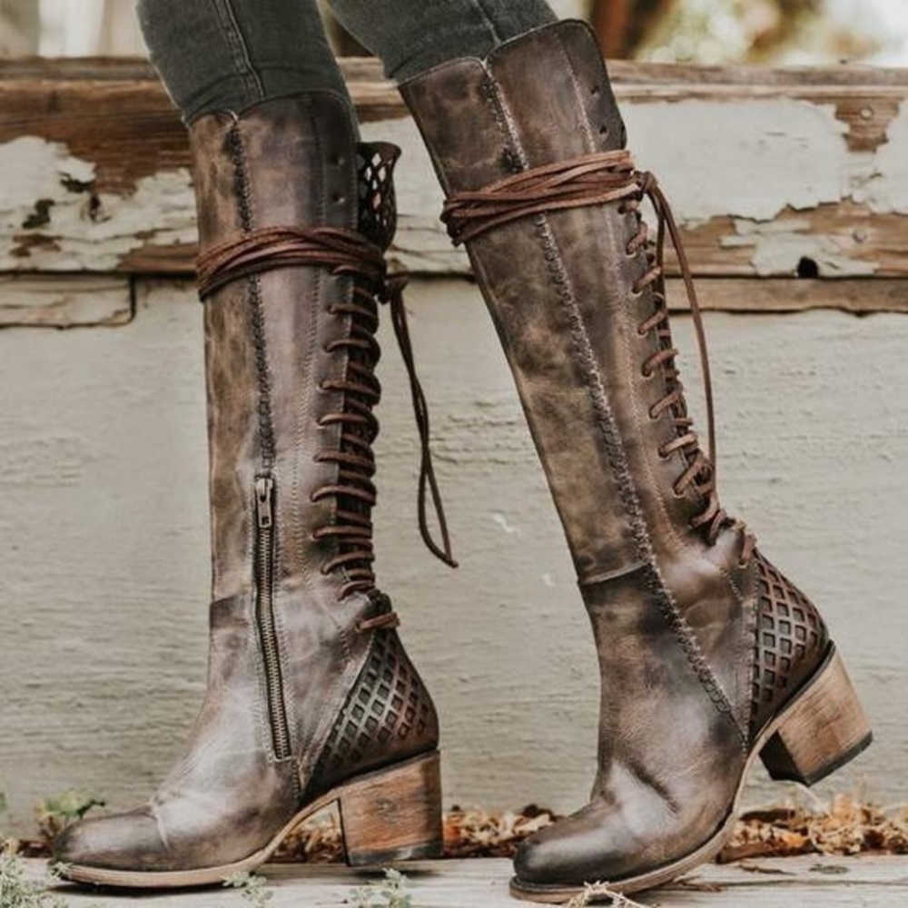 Freebird by Steven Madden Carver Boots in Stone